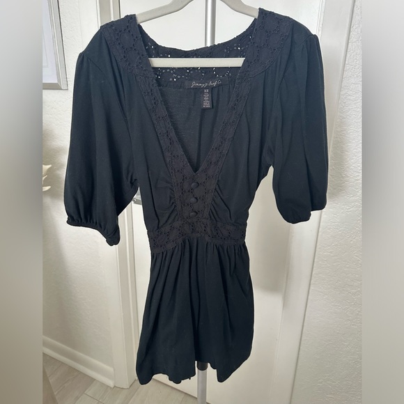 Jimmy’z Tunic Crochet Details Black Top Size XS - Picture 1 of 4
